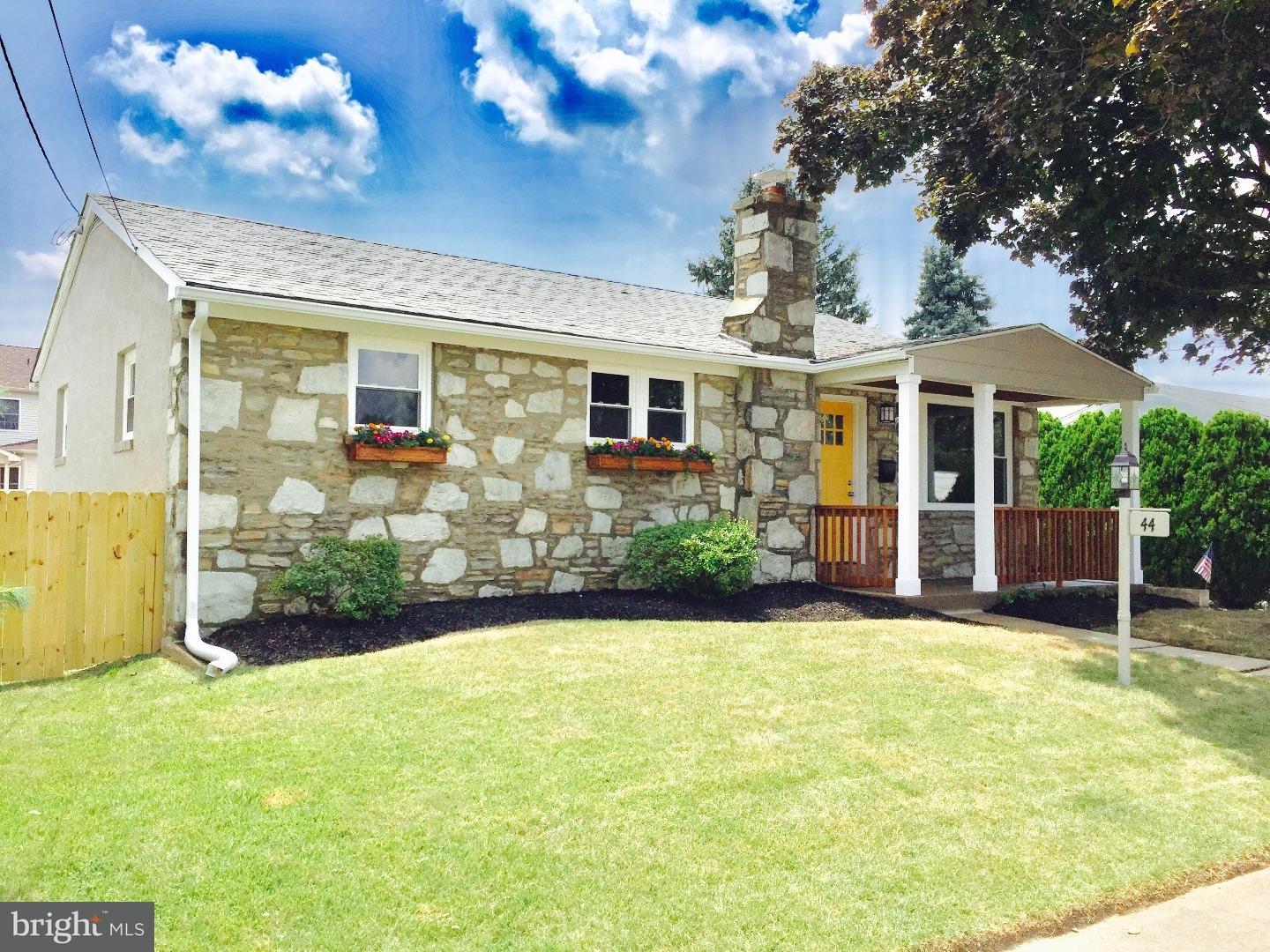 44 Lanci Road Maple Shade, NJ 08052 - Photo 1 of 25 a front view of house with yard