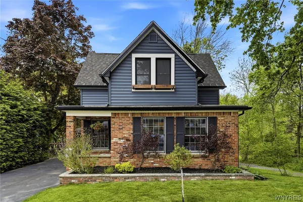 $329,900 | 82 Crescent Avenue, Hamburg, NY 14075