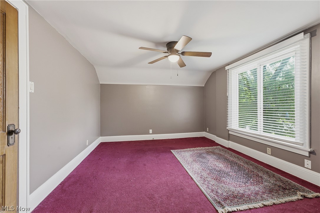 2365 Copley Road Akron, OH 44320 - Photo 26 of 28 Large bedroom