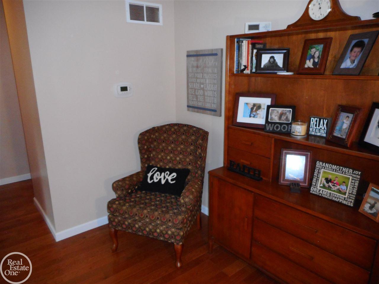 7430 Dalt Road Jackson, MI 49201 - Photo 11 of 38 31354092-10.JPG