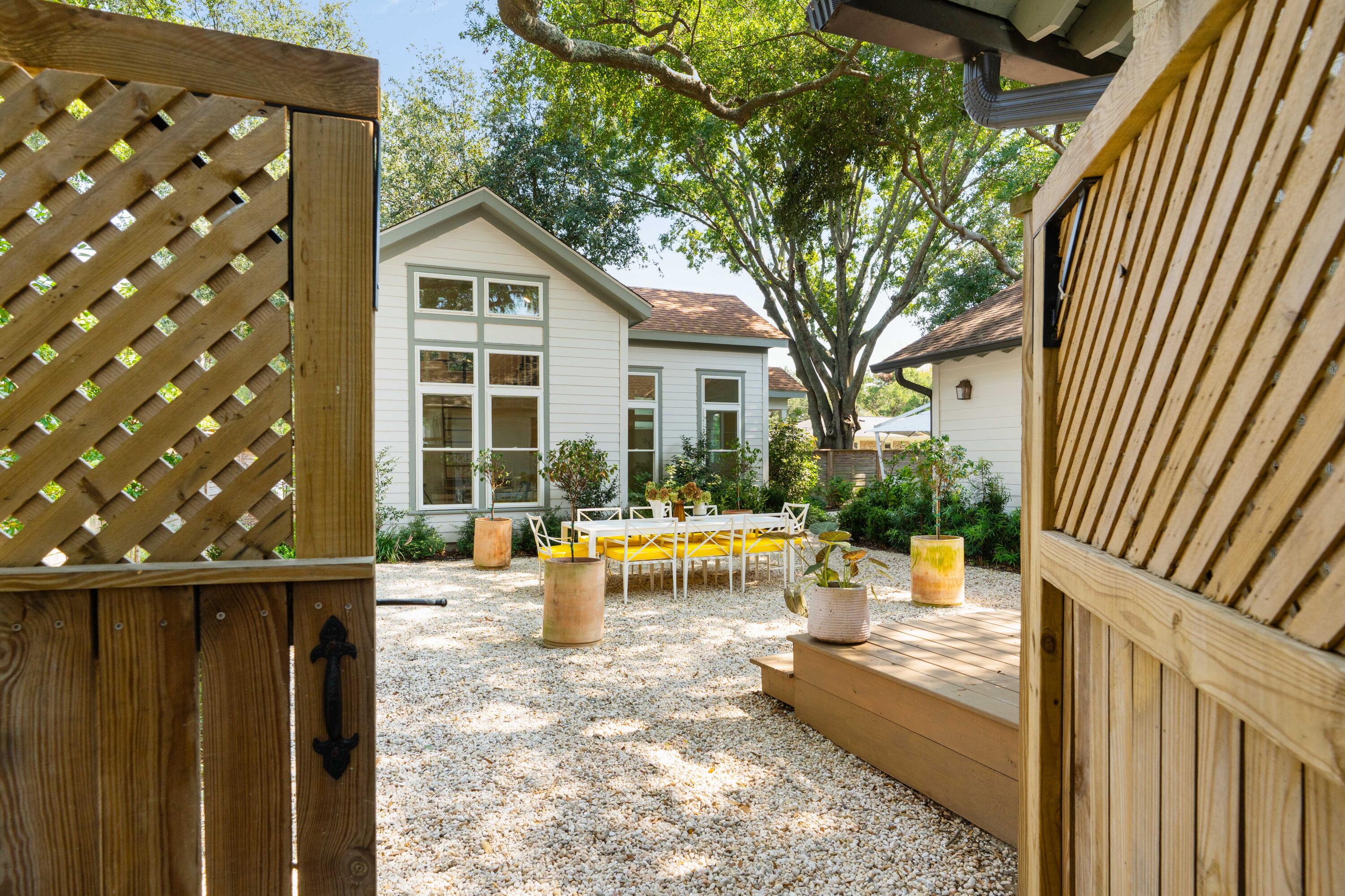 1454 Seminole Street Mount Pleasant, SC 29464 - Photo 31 of 57 40