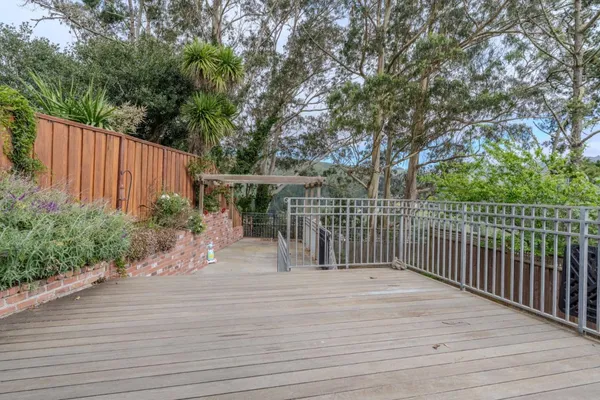 $5,900 | 1172 Park Pacifica Avenue, Pacifica, CA 94044