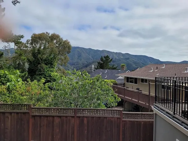 $5,900 | 1172 Park Pacifica Avenue, Pacifica, CA 94044