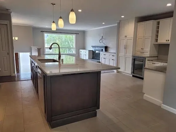 $5,900 | 1172 Park Pacifica Avenue, Pacifica, CA 94044