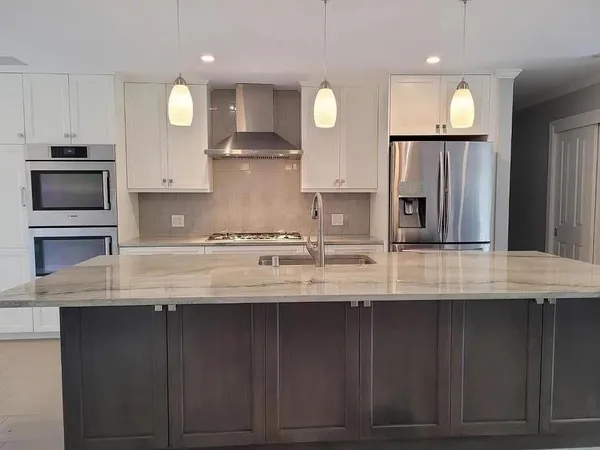 $5,900 | 1172 Park Pacifica Avenue, Pacifica, CA 94044