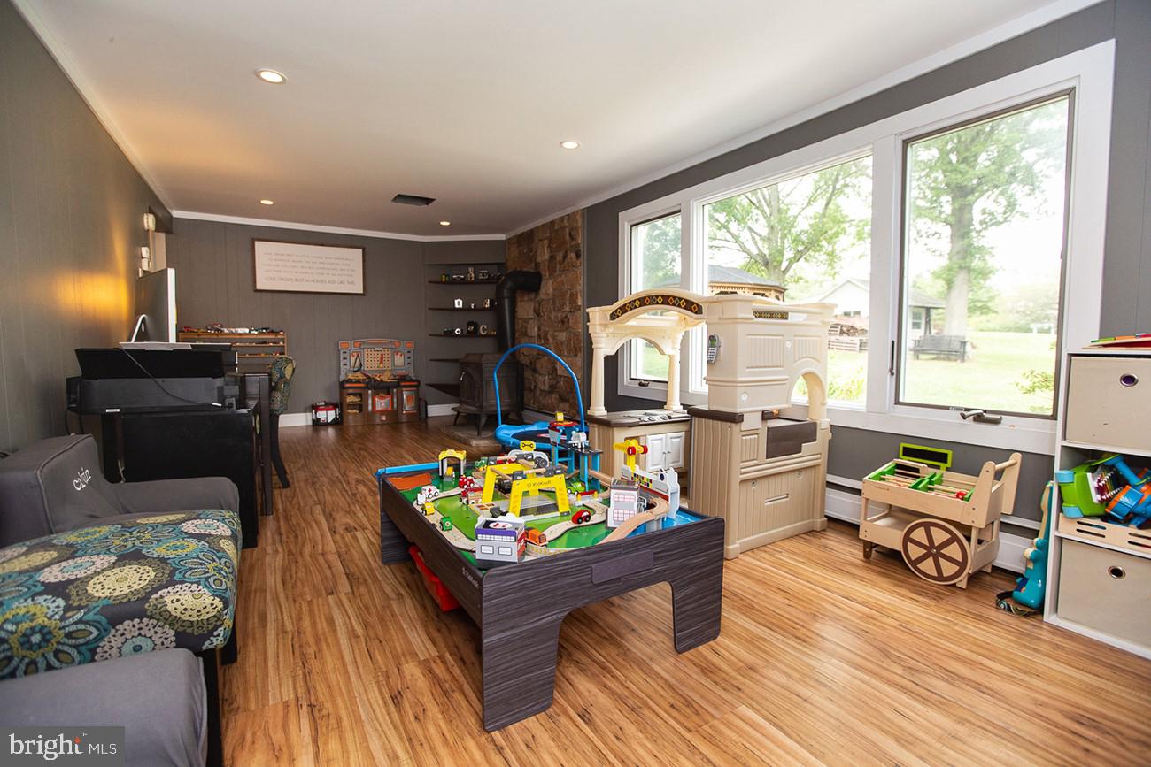 1504 View Road Pennsburg, PA 18073 - Photo 14 of 22 Gallery Image 14