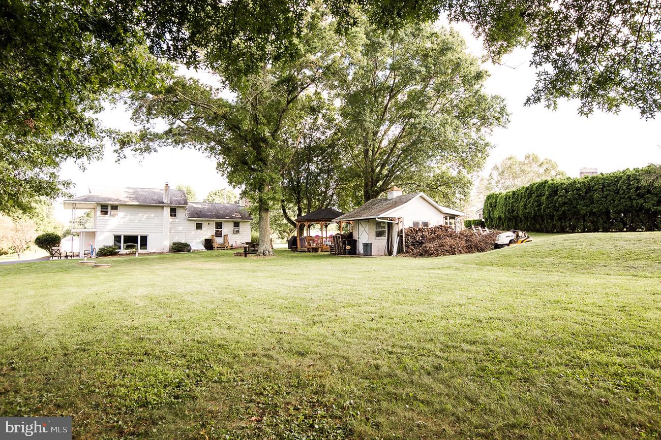 1504 View Road Pennsburg, PA 18073 - Photo 5 of 22 Gallery Image 5