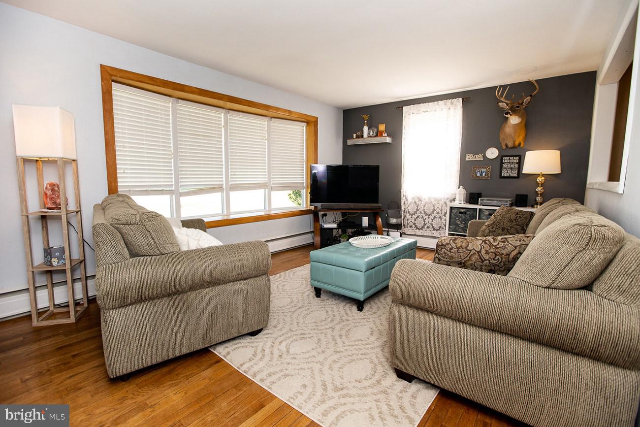 1504 View Road Pennsburg, PA 18073 - Photo 7 of 22 Gallery Image 7