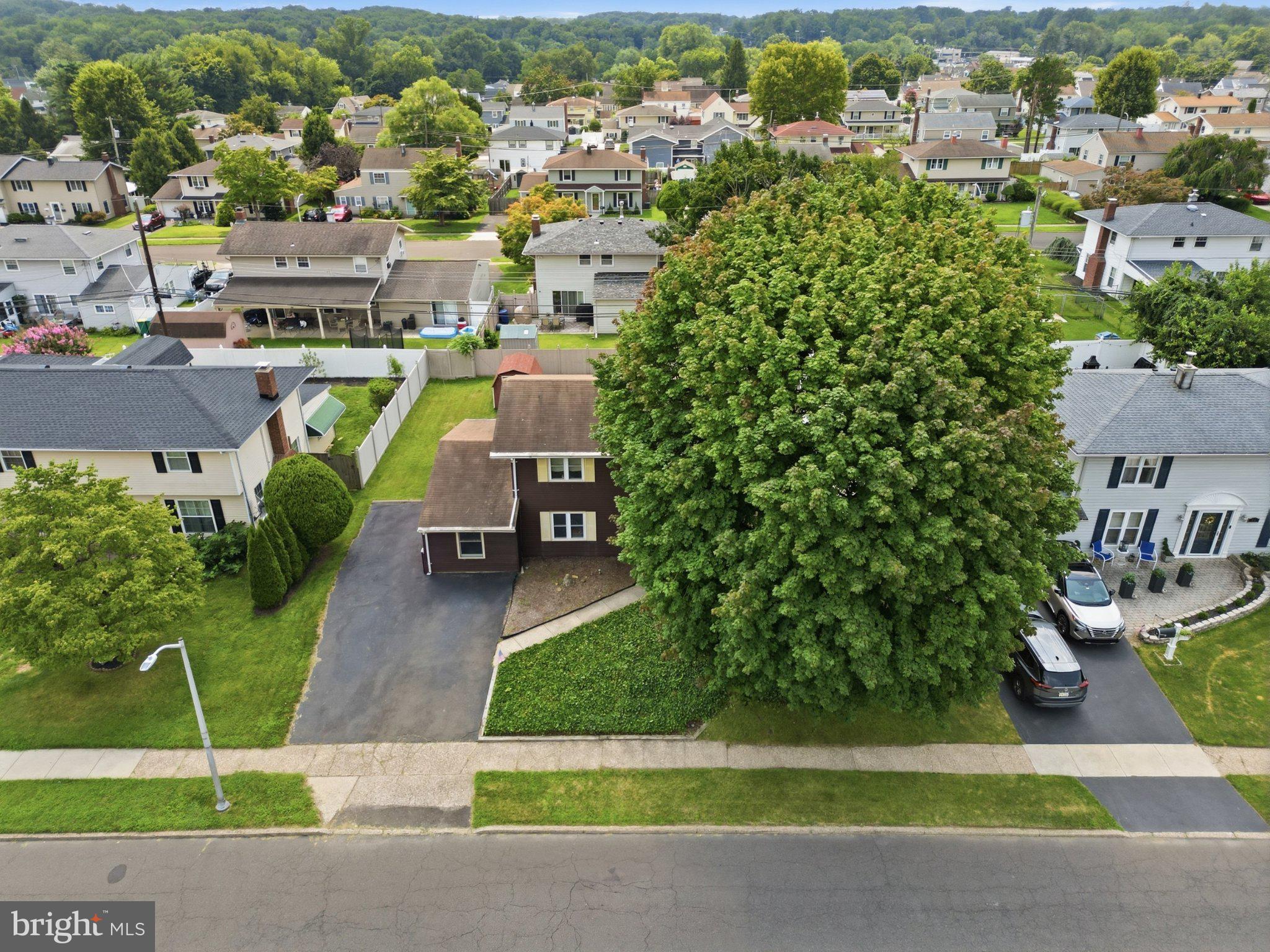 94 Terrace Road Levittown, PA 19056 - Photo 8 of 70 Charming home nestled among greenery.