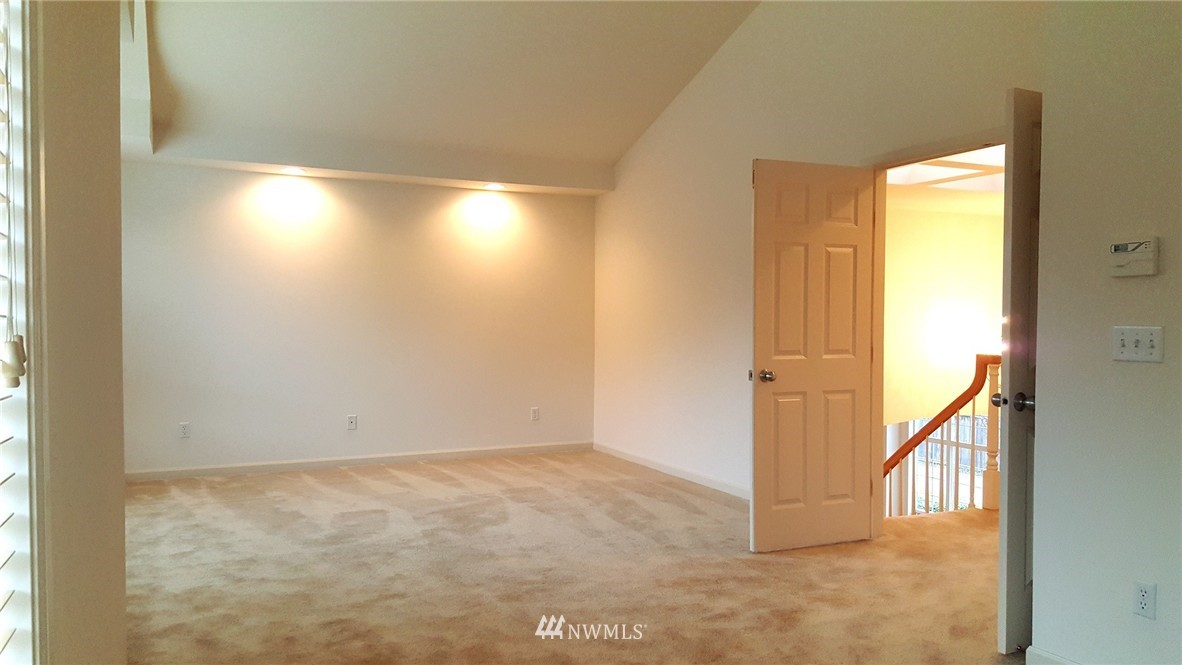 20813 39th Drive Southeast Bothell, WA 98021 - Photo 10 of 14