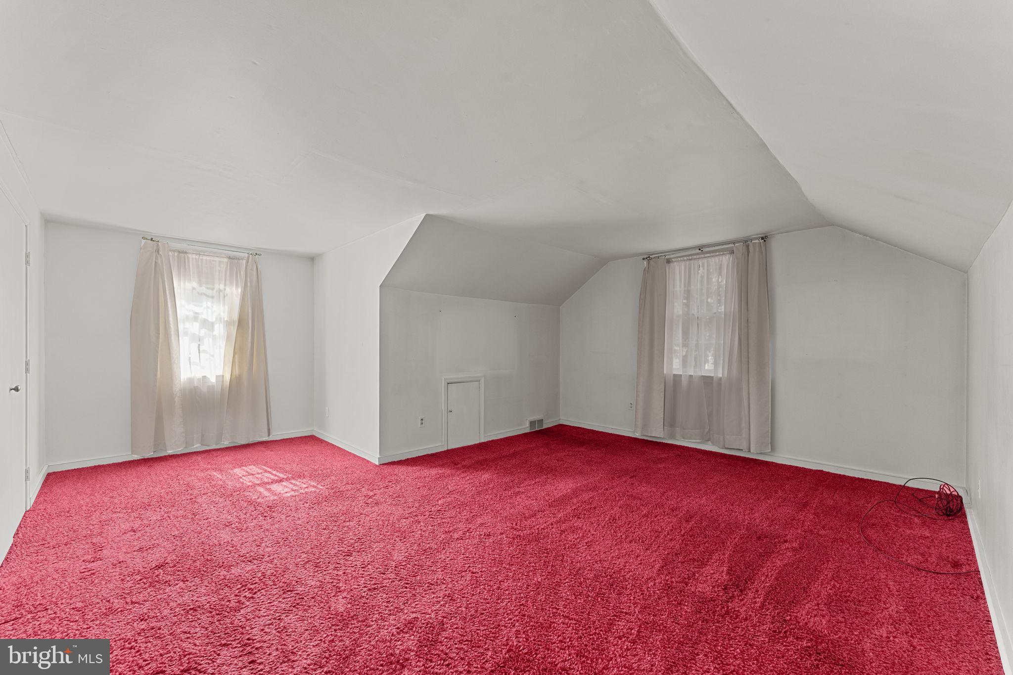 962 Weadley Road Radnor, PA 19087 - Photo 24 of 45 a view of empty room with window