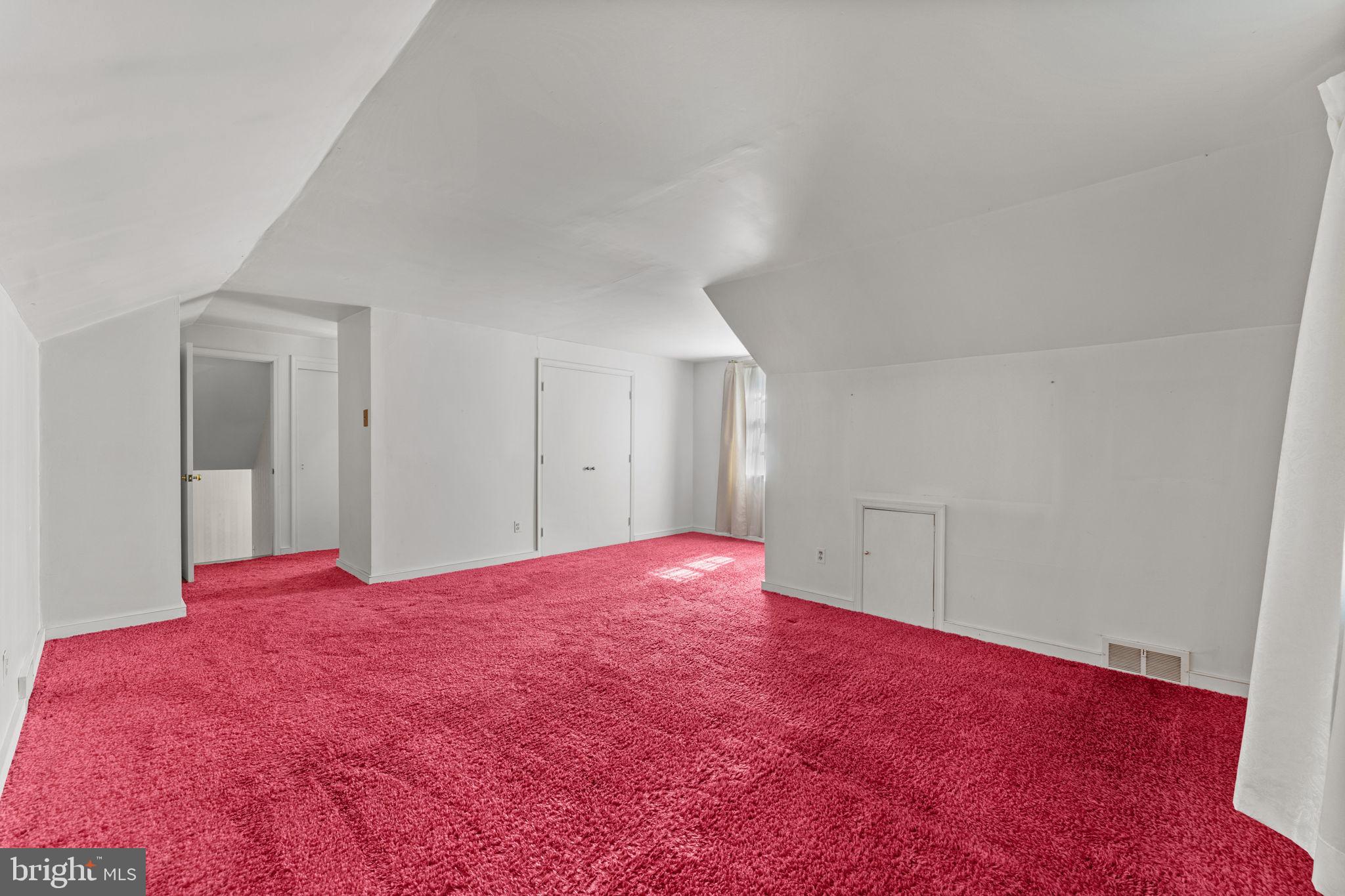 962 Weadley Road Radnor, PA 19087 - Photo 25 of 45 a view of empty room