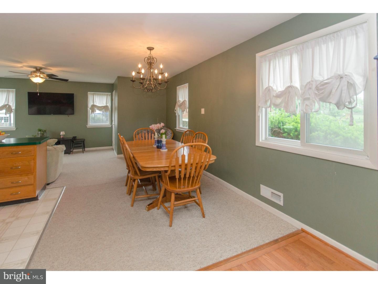 931 Catalpa Road Warminster, PA 18974 - Photo 7 of 25 Dining Room