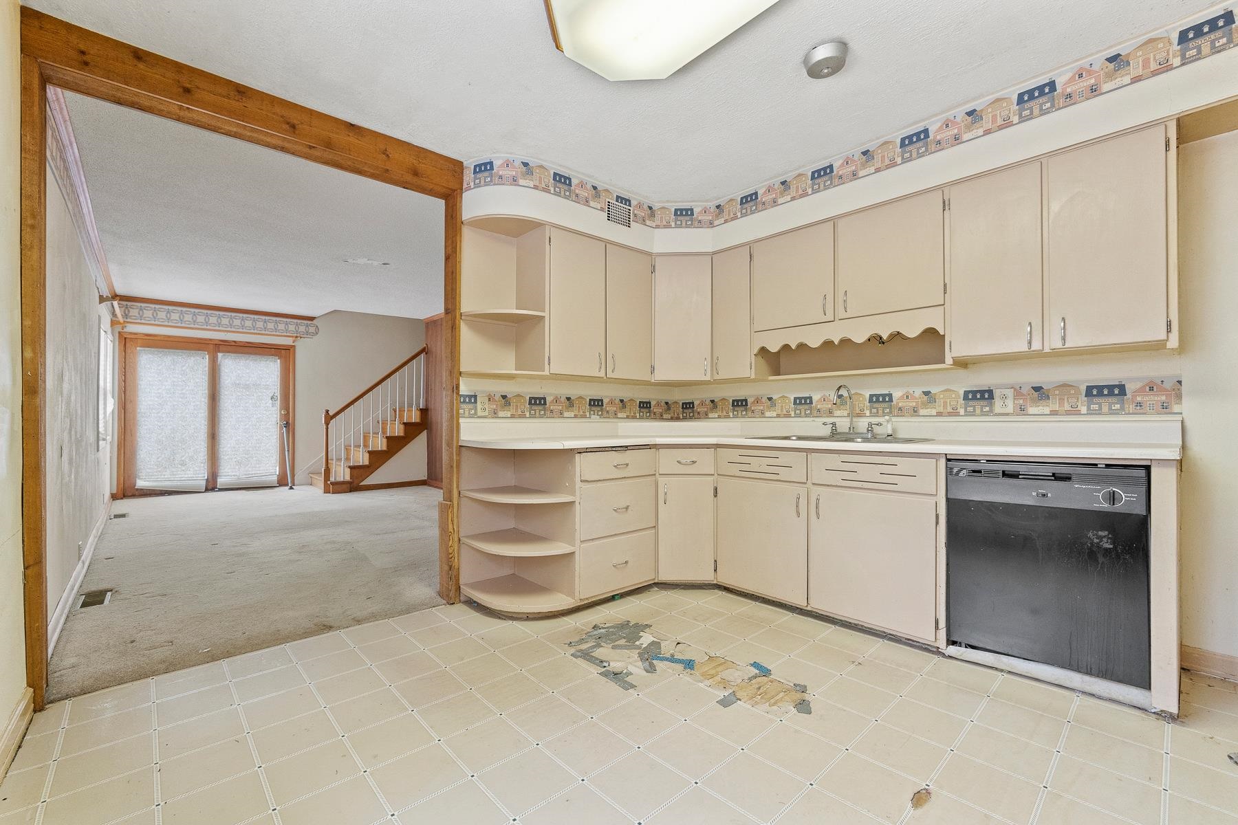 1279 Evergreen Road Huntington, IN 46750 - Photo 18 of 36 Gallery Image 18