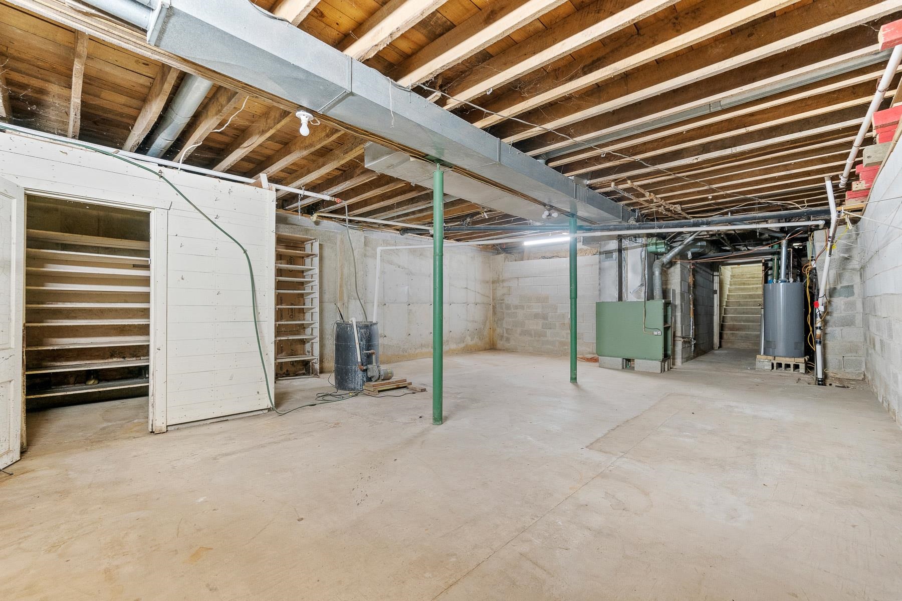 1279 Evergreen Road Huntington, IN 46750 - Photo 26 of 36 Gallery Image 26