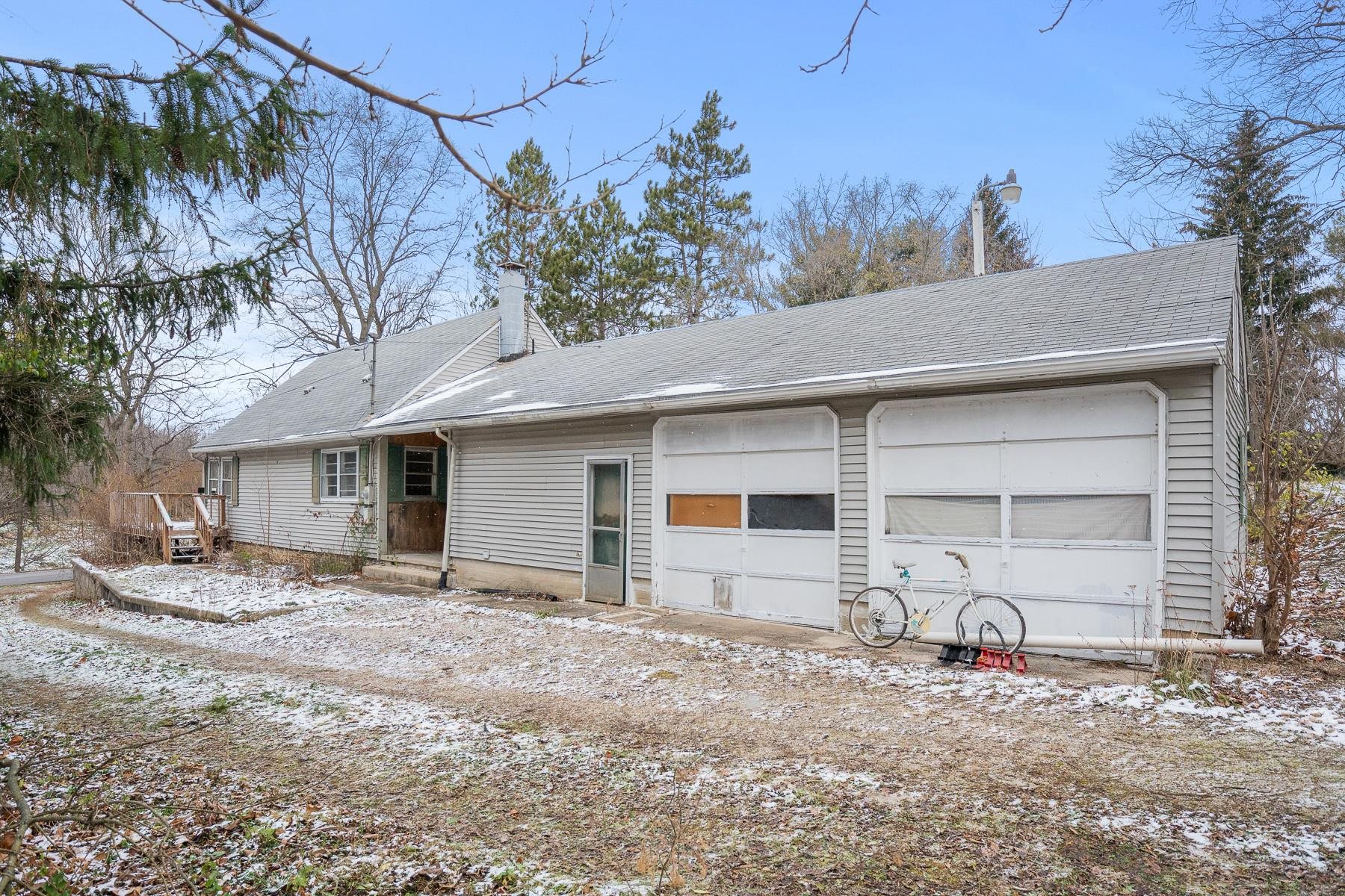 1279 Evergreen Road Huntington, IN 46750 - Photo 32 of 36 Gallery Image 32