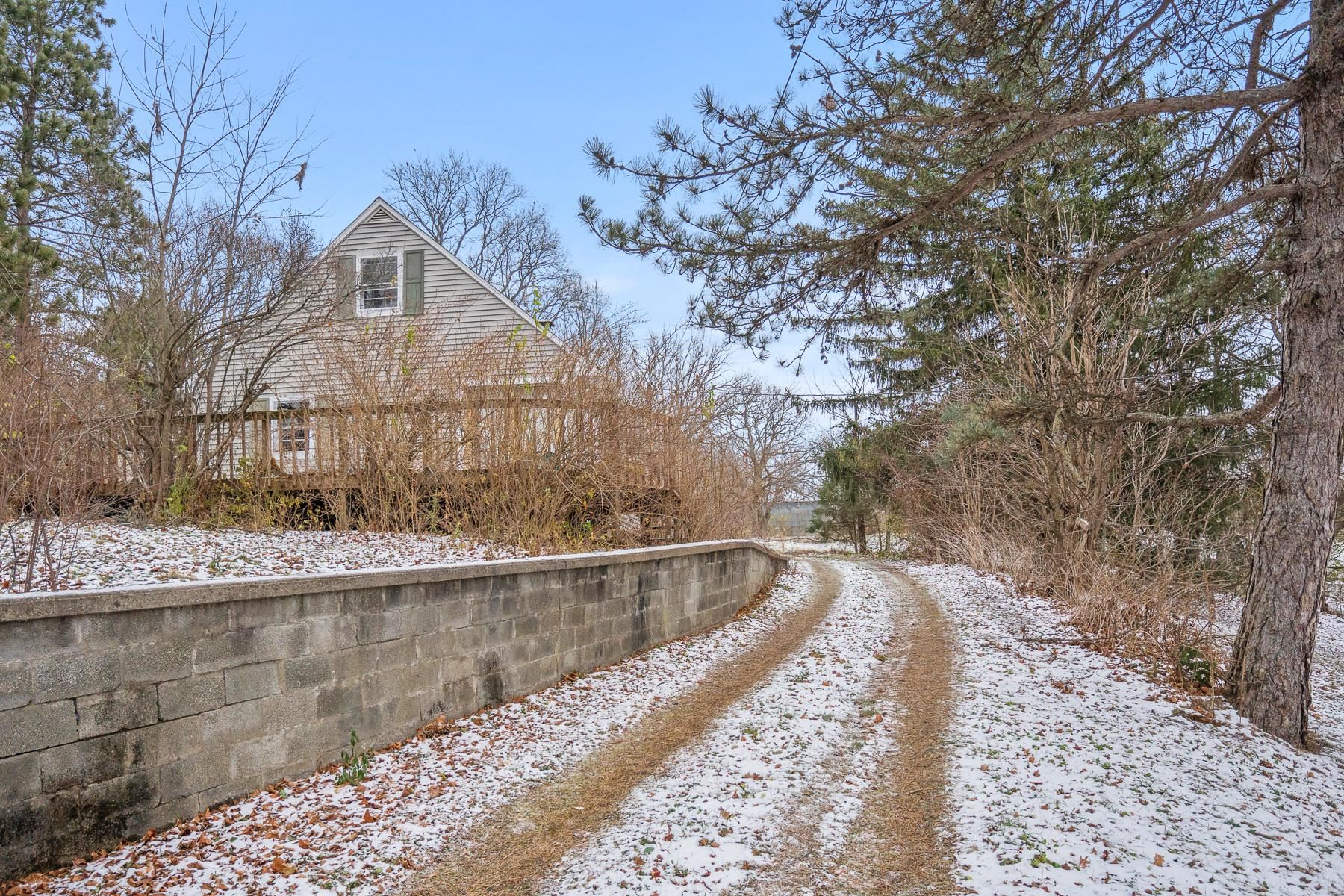 1279 Evergreen Road Huntington, IN 46750 - Photo 35 of 36 Gallery Image 35