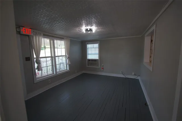 $250,000 | 402 East College Street, Canton, TX 75103