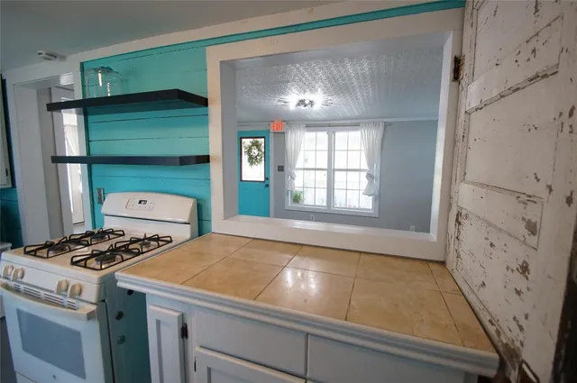 $250,000 | 402 East College Street, Canton, TX 75103