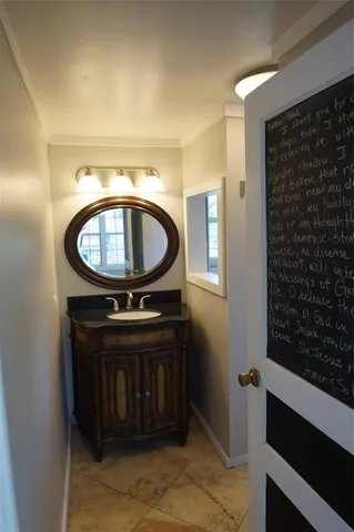 $250,000 | 402 East College Street, Canton, TX 75103