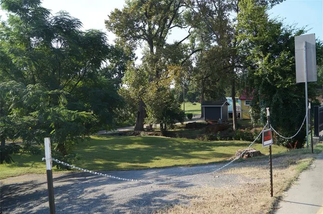 $250,000 | 402 East College Street, Canton, TX 75103