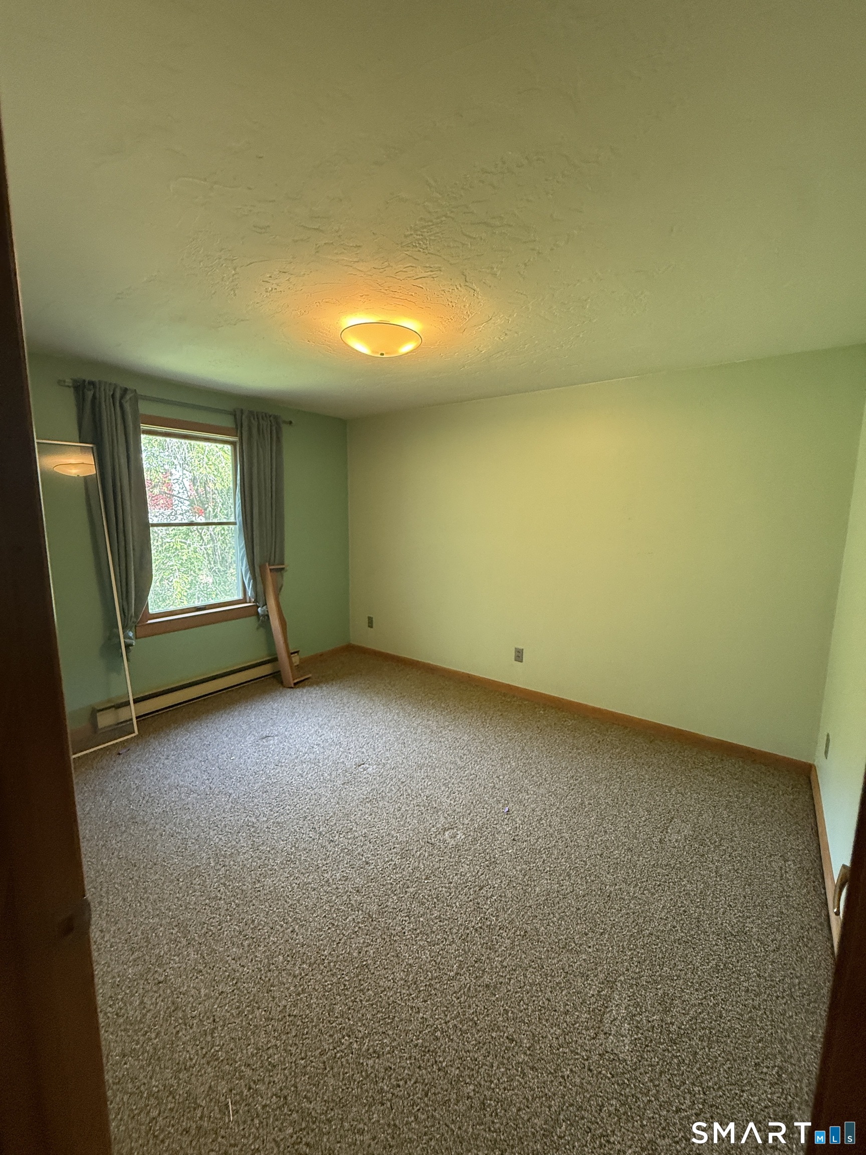 529 East Thompson Road Thompson, CT 06277 - Photo 5 of 9