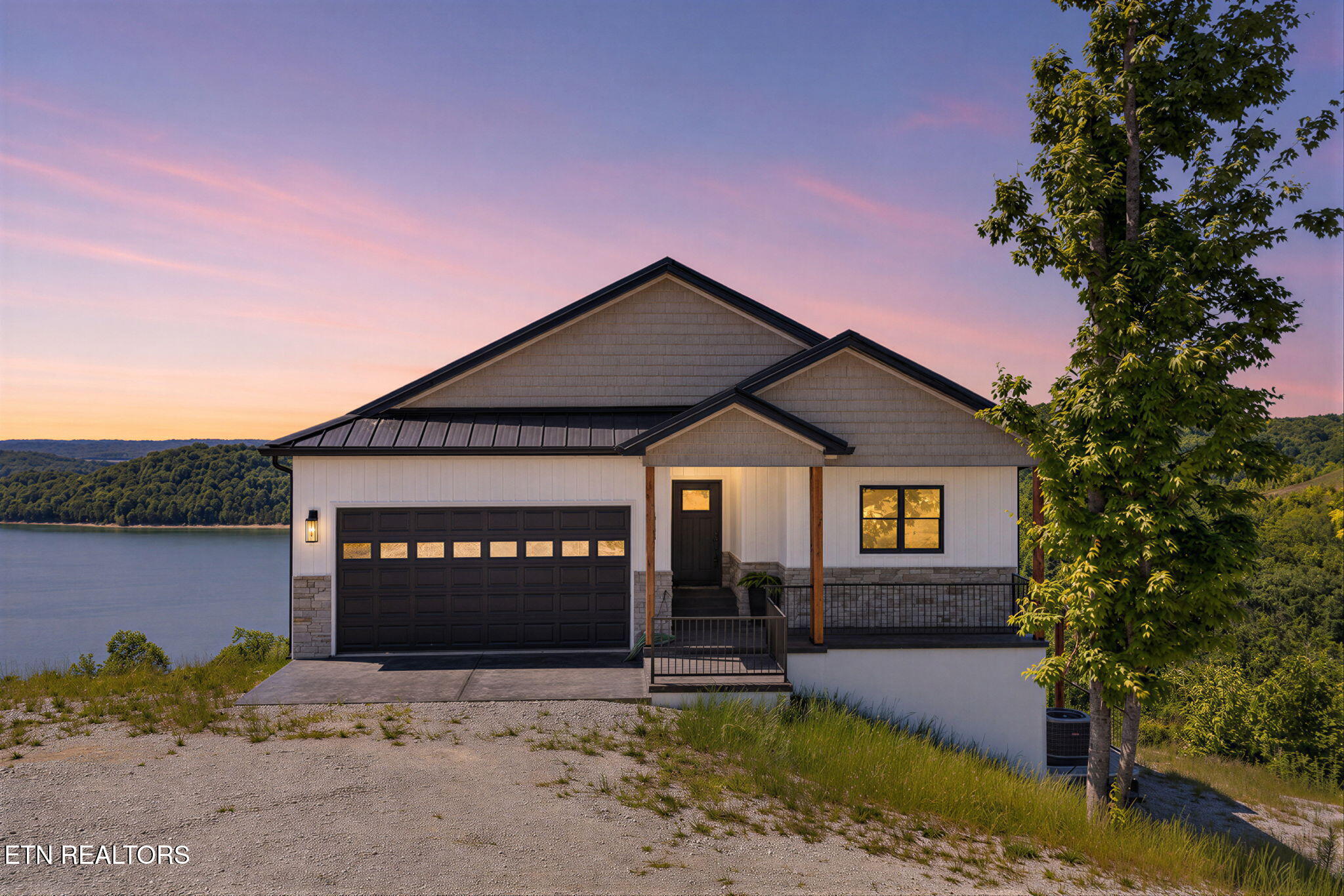 1-web-or-mls-448 Taylor Rd tw-001