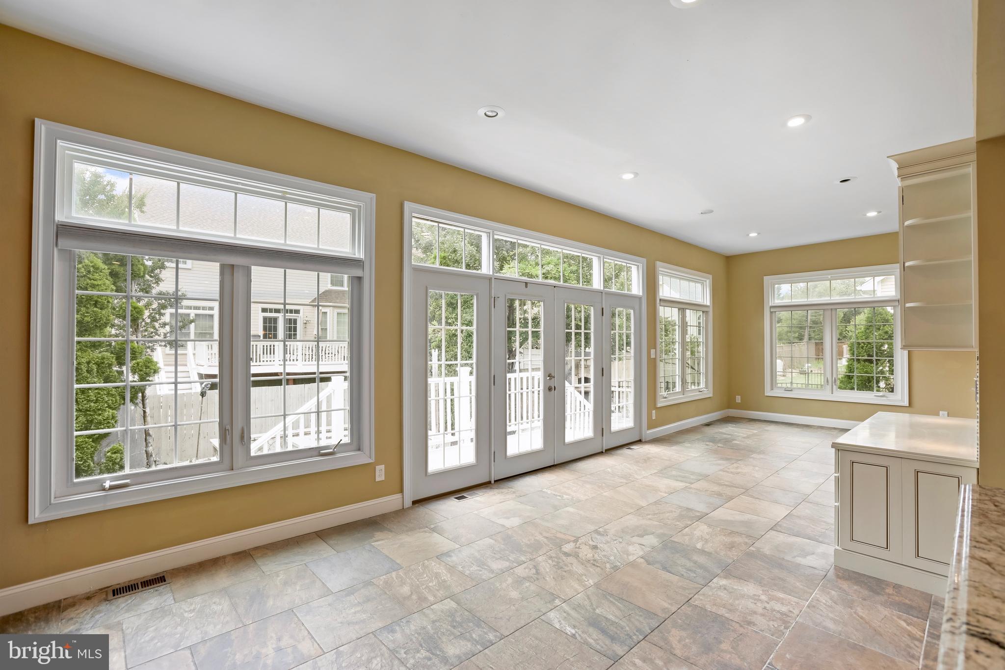 2054 Madrillon Road Vienna, VA 22182 - Photo 16 of 48