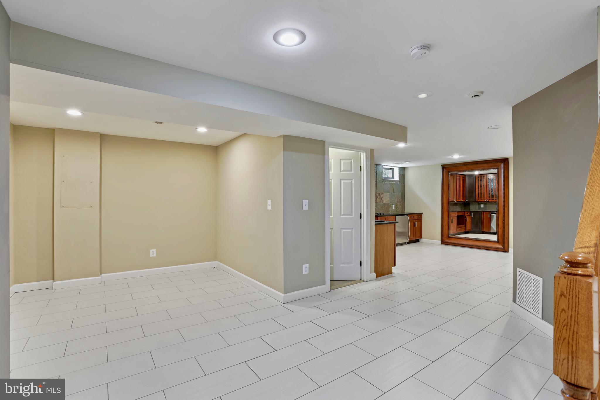 2054 Madrillon Road Vienna, VA 22182 - Photo 36 of 48