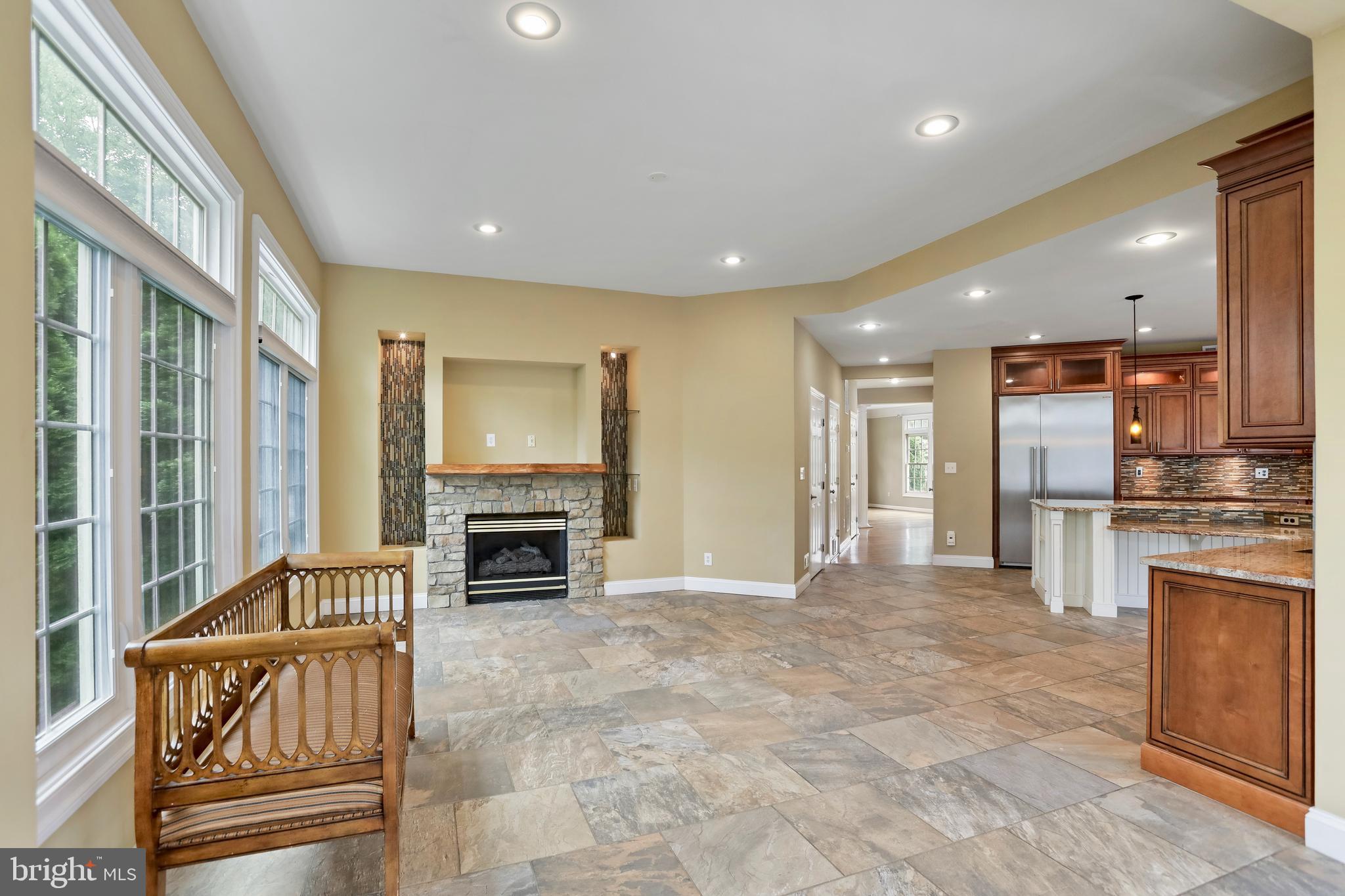 2054 Madrillon Road Vienna, VA 22182 - Photo 9 of 48