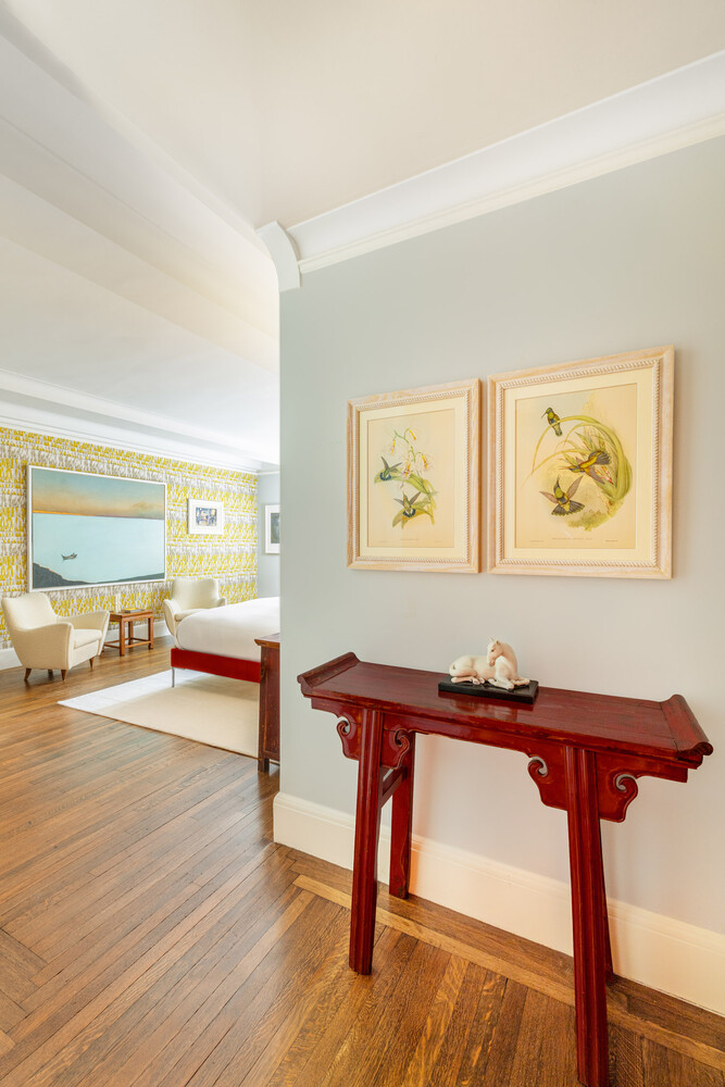 765 Park Avenue, Unit MASIONC Manhattan, NY 10021 - Photo 19 of 29 a view of a livingroom with furniture and wooden floor