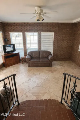 $225,000 | 2049 Oakhurst Drive, Grenada, MS 38901