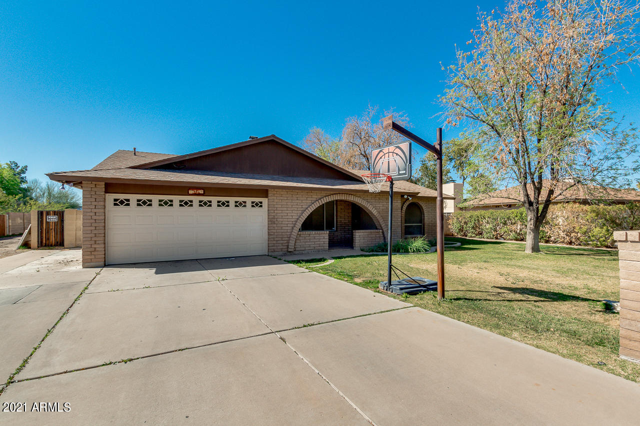 6710 South Terrace Road Tempe, AZ 85283 - Photo 5 of 54 02-Terrace
