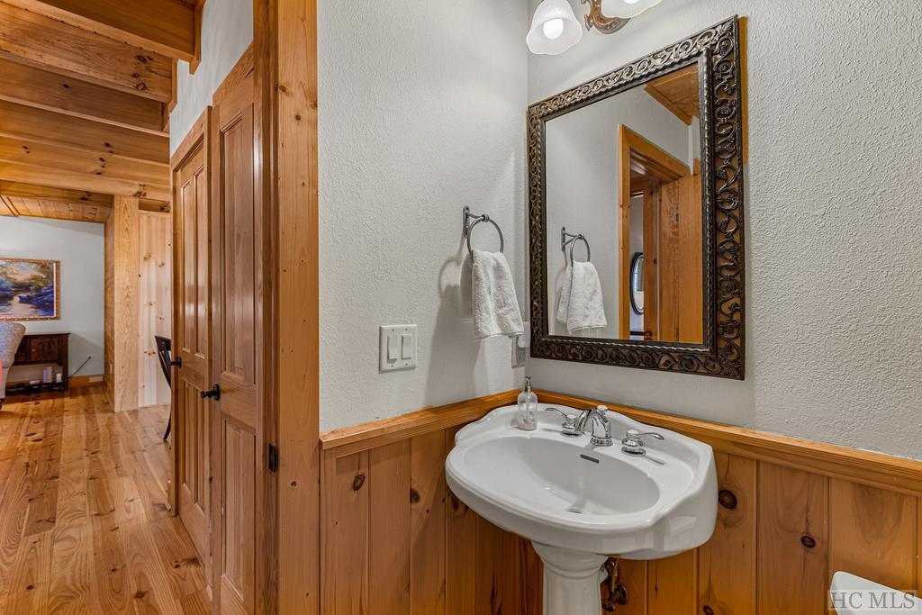 271 B Rendezvous Ridge, Unit B Cashiers, NC 28717 - Photo 34 of 35 Gallery Image 34