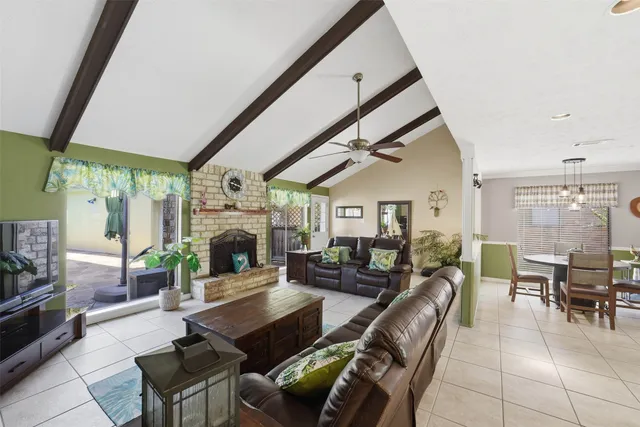 a white tub sitting in a backyard