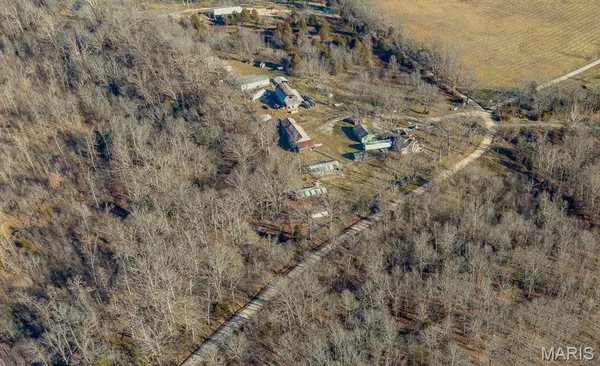 $325,000 | 30635 Marigold Drive, Lebanon, MO 65536