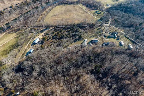 $325,000 | 30635 Marigold Drive, Lebanon, MO 65536