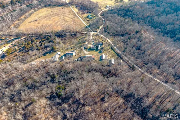 $325,000 | 30635 Marigold Drive, Lebanon, MO 65536