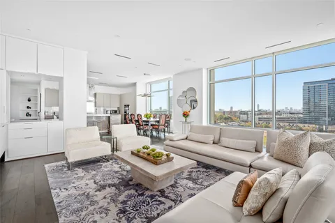 $1,795,000 | 3331 D'Amico Street, Unit 904, Houston, TX 77019