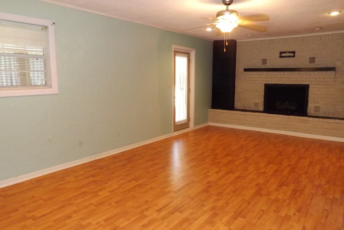 1632 New Lake Road Spring City, TN 37381 - Photo 4 of 46 Gallery Image 4