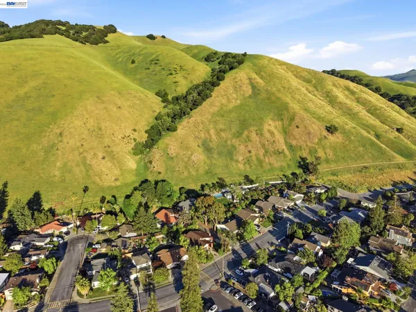 $1,748,000 | 38590 Canyon Heights Drive, Fremont, CA 94536