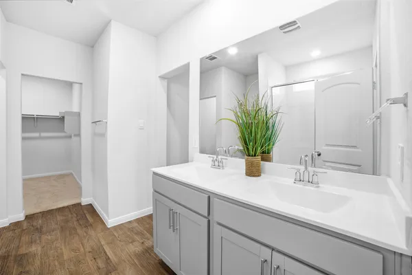 $2,400 | 105 Escala Way, San Marcos, TX 78666