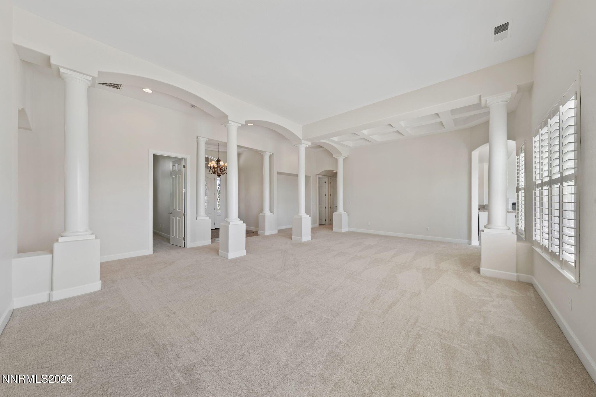 15200 Chateau Avenue Reno, NV 89511 - Photo 10 of 55 17-web-or-mls-A7V01407