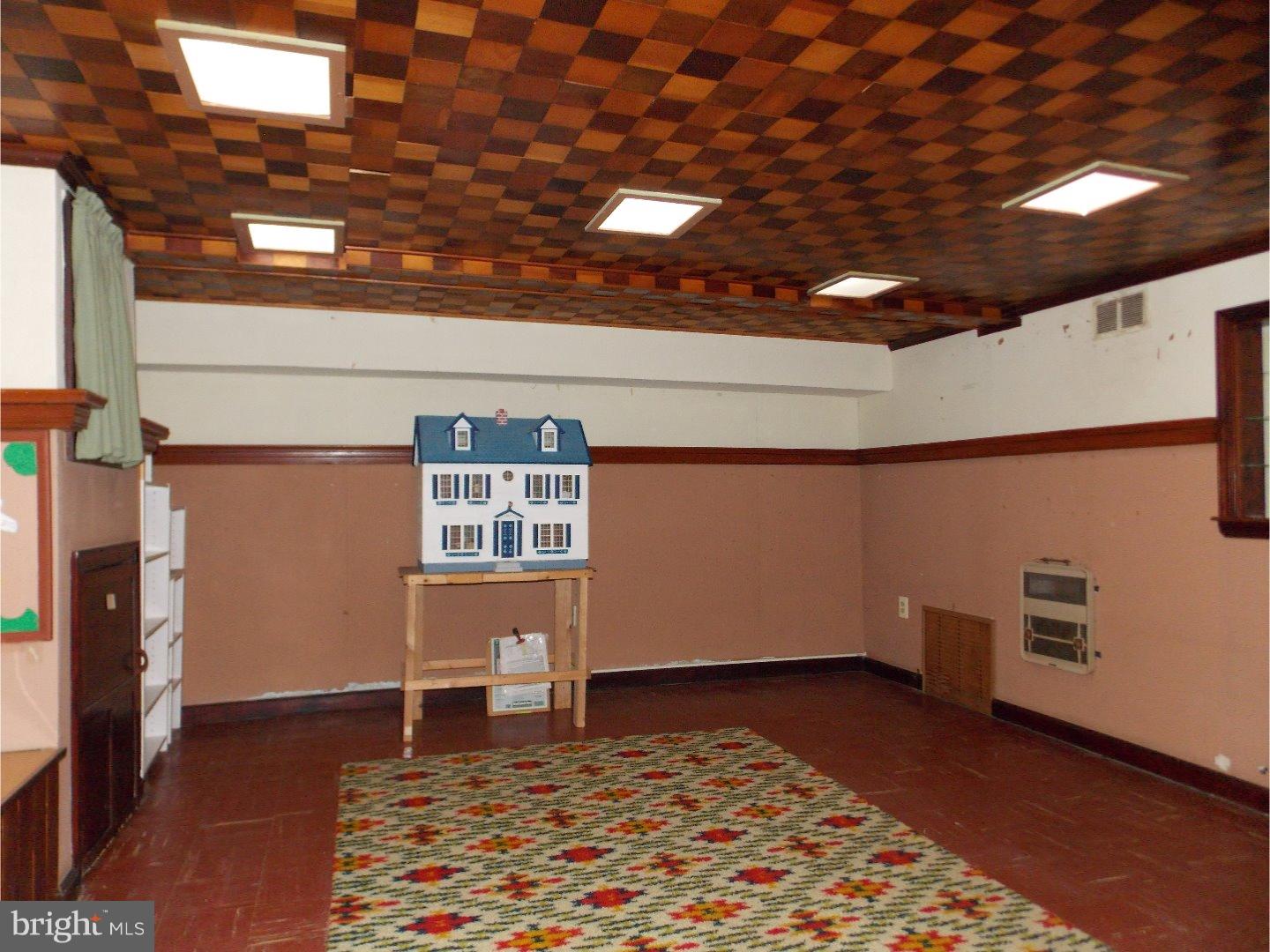 108 Rhodes Avenue Collingdale, PA 19023 - Photo 14 of 21 Gallery Image 14
