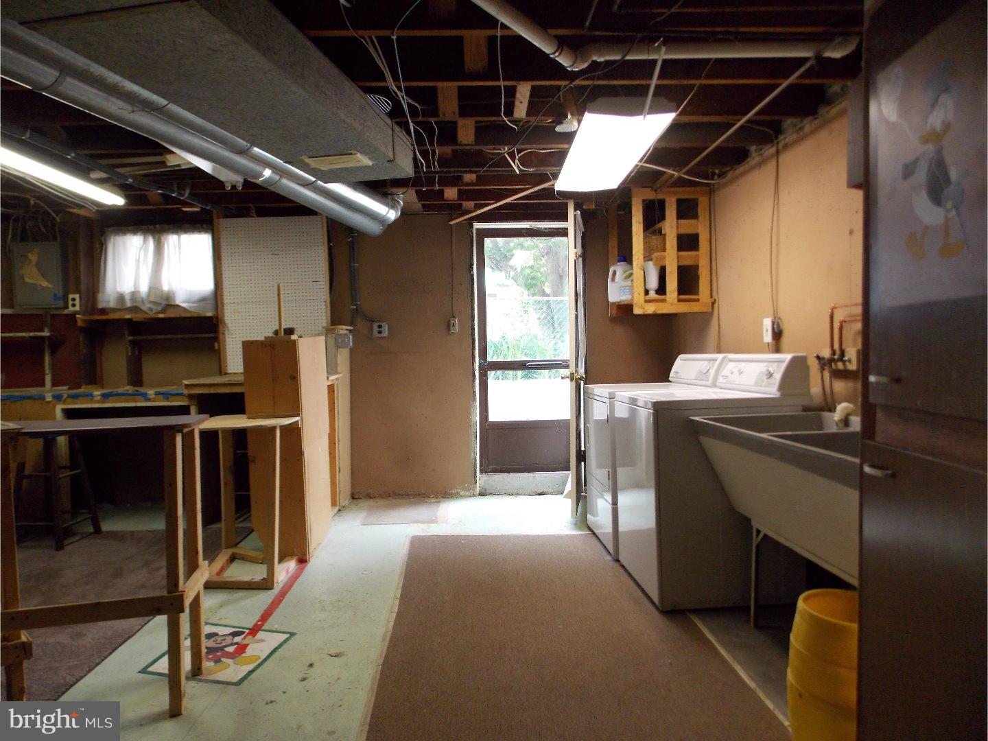 108 Rhodes Avenue Collingdale, PA 19023 - Photo 20 of 21 Gallery Image 20