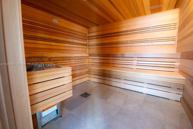 a view of walk in closet