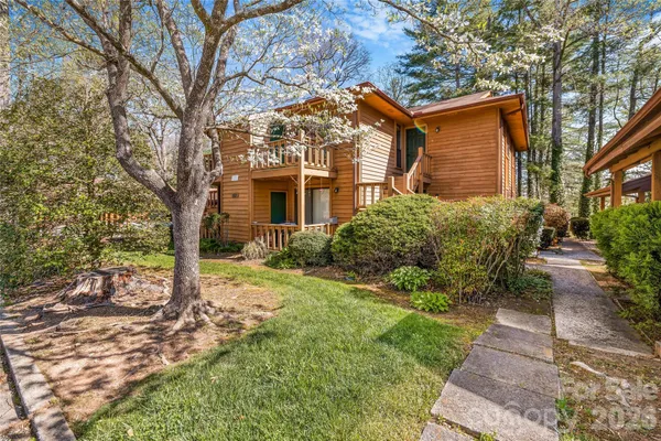 $185,000 | 521 Courtwood Lane, Unit 8, Hendersonville, NC 28739