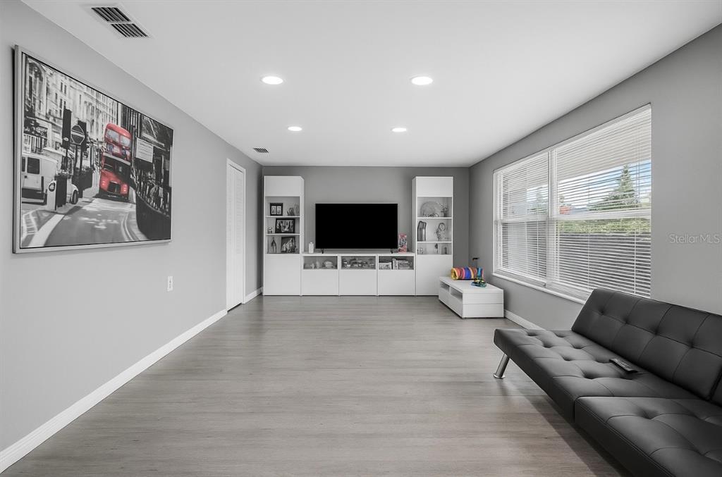 311 Southwest 3rd Avenue Mulberry, FL 33860 - Photo 11 of 34