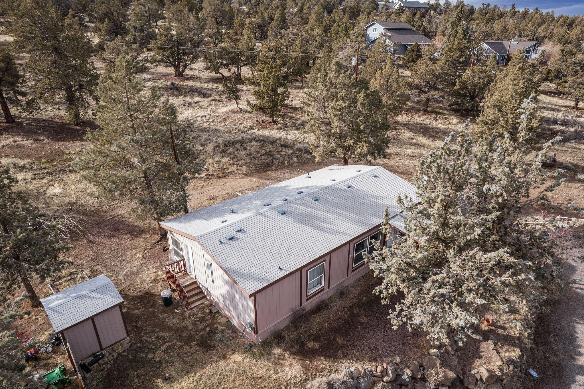 21239 Southwest Gift Road Bend, OR 97703 - Photo 22 of 37 2023_01_11_21239_sw_gift_rd_exterior-17