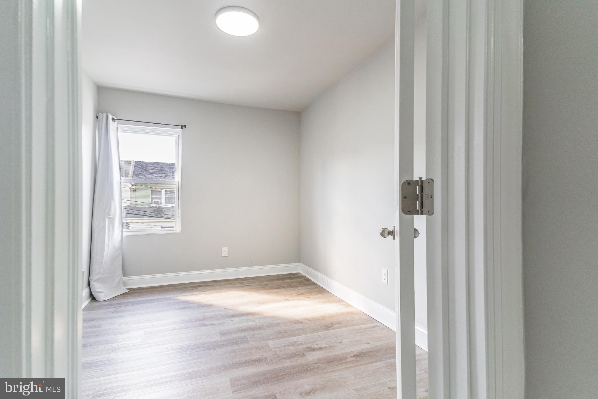 123 Oakley Road Upper Darby, PA 19082 - Photo 25 of 37
